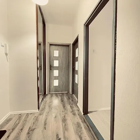 Easy Rent- Chopina Citycentre Free Parking 24h Check-in Apartmán